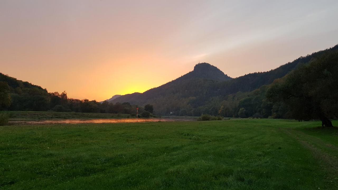 Ferienwohnungen "Gruendelrast" Prossen Bagian luar foto