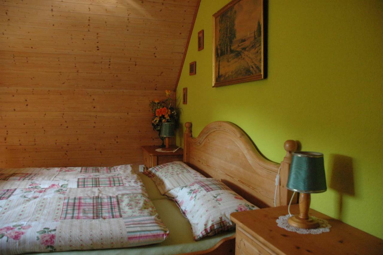 Ferienwohnungen "Gruendelrast" Prossen Bagian luar foto